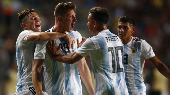 Argentina derrotó a Venezuela y quedó con un pie en el Mundial de Polonia