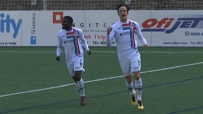 Delantero chileno Nicolás Medina dejó su club por sueldos impagos