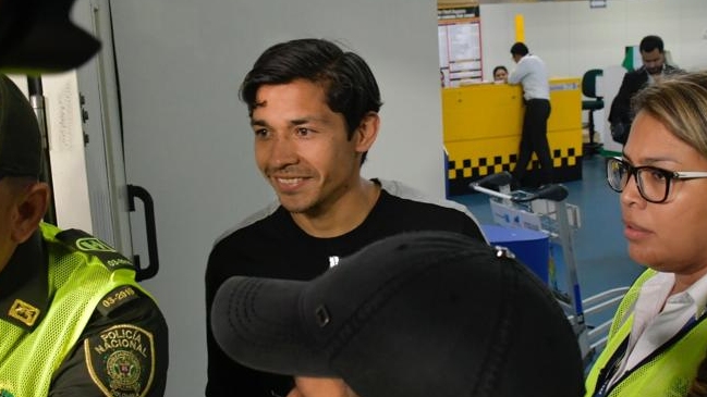 Matías Fernández llegó a Barranquilla: Espero ser una bendición dentro y fuera de la cancha