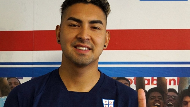 Universidad Católica oficializó incorporación de Jeisson Vargas