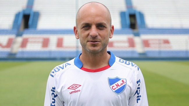 Gustavo Lorenzetti fue figura con un doblete en victoria de Nacional sobre Montevideo Wanderers