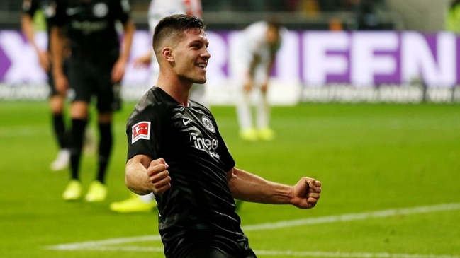 Real Madrid y Barcelona se pelean a Luka Jovic, la nueva estrella serbia que la rompe en Alemania