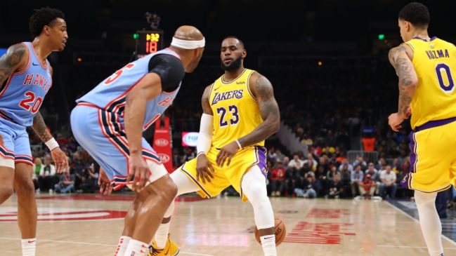 Los cánticos que le dedicaron a LeBron en Atlanta: “Kobe es mejor”