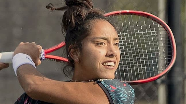 Daniela Seguel debutó con un esforzado triunfo en el W25 Surprise