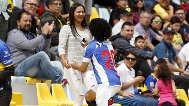 La romántica dedicatoria de Eduard Bello para su esposa en el Día del Amor