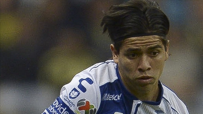 Víctor Dávila estuvo presente en empate de Pachuca ante Puebla por la liga mexicana