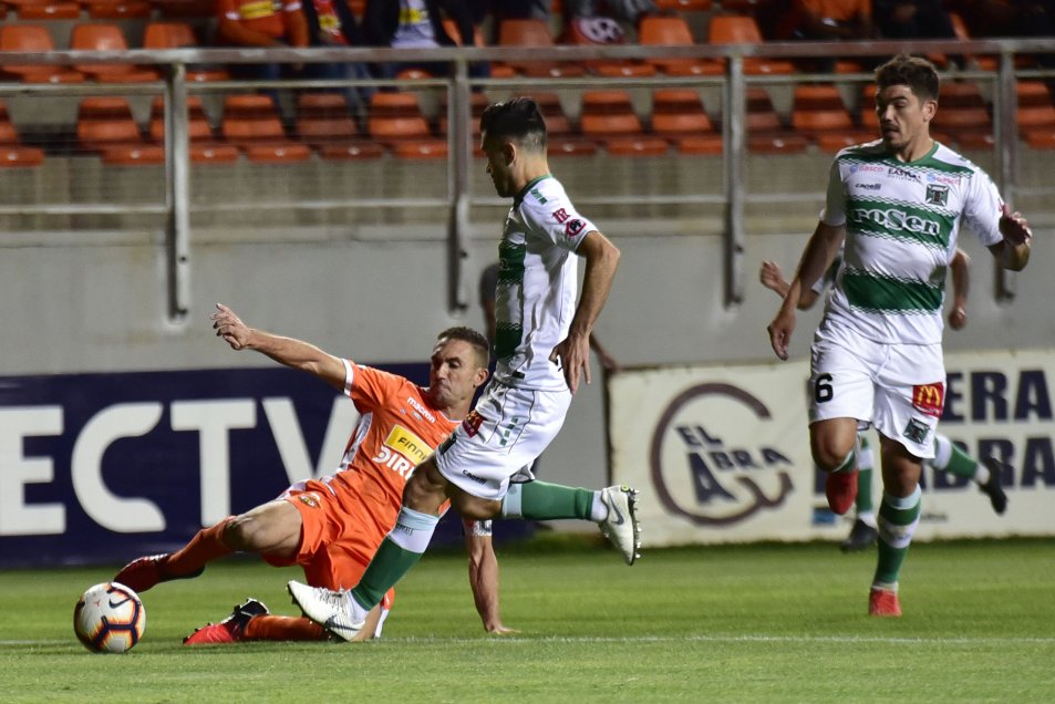 Cobreloa y Temuco protagonizaron un entretenido empate en Calama