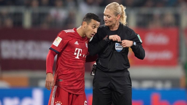 Televisión iraní canceló transmisión de un partido de Bundesliga porque arbitraba una mujer