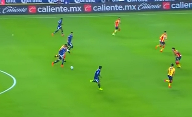 El sorprendente golazo de Rogelio Funes Mori para Monterrey