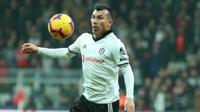 Medel irá a West Ham de Pellegrini al final de la temporada según medio turco