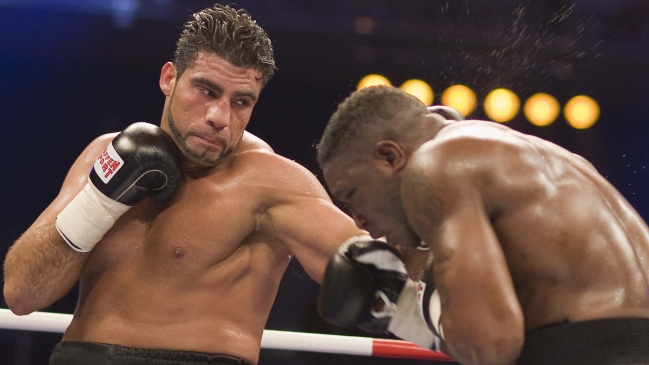 Pelea entre Charr y Oquendo por el título mundial secundario fue cancelada