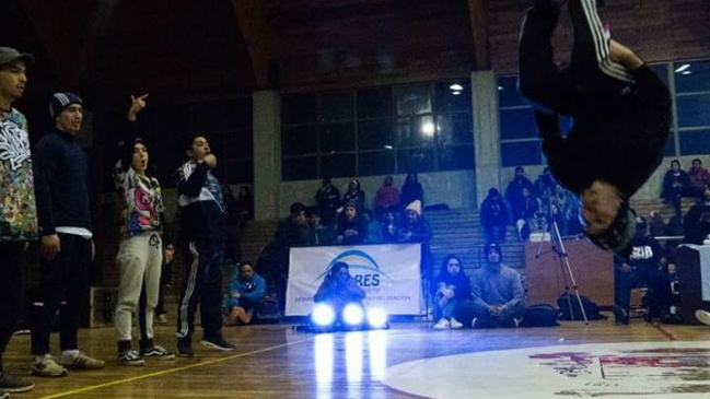 Exponente chileno de breakdance “Matifly”: Nos consideramos gimnastas y bailarines