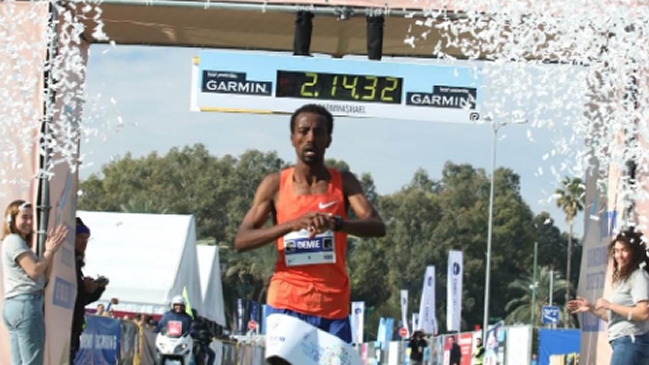 Corredor etíope Getachew Demi ganó el Maratón de Tel Aviv
