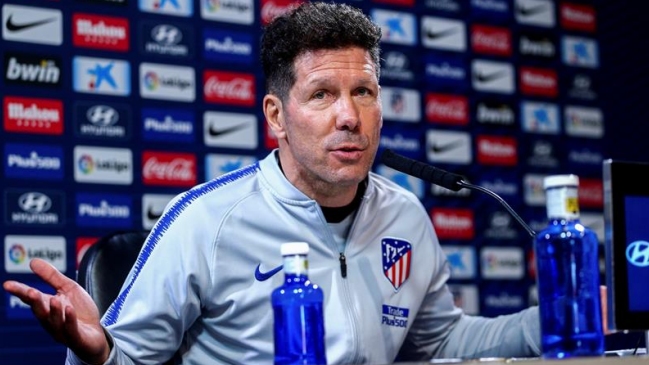 Diego Simeone pidió disculpas “a la gente que se haya sentido ofendida por el gesto”