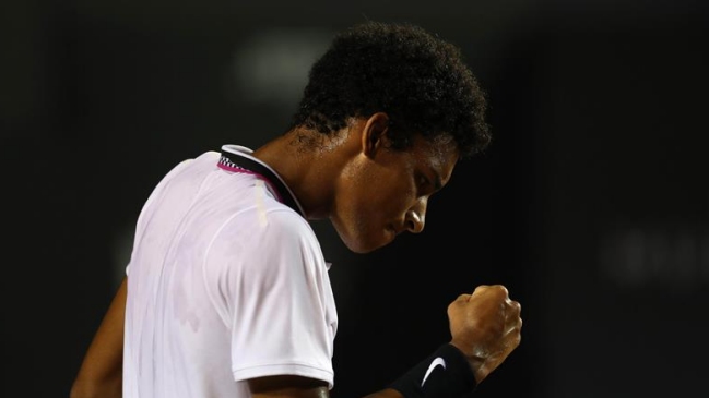 Félix Auger-Aliassime eliminó a Pablo Cuevas y alcanzó la final del Abierto de Río