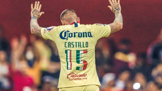 Nicolás Castillo se perdió un gol cantado antes de anotar dos veces en triunfo de América