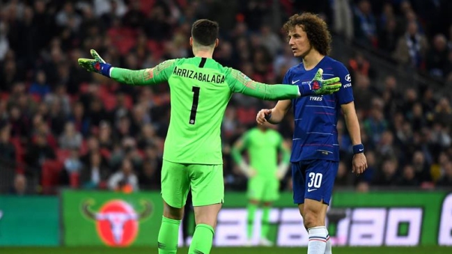 Portero de Chelsea se negó a ser sustituido en la final de la Copa inglesa ante la ira de su técnico