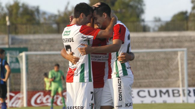 Palestino confió en sus suplentes y superó con amplio marcador a Huachipato