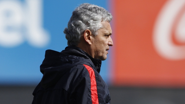 Reinaldo Rueda volvió de Argentina: No conversé con Marcelo Díaz ni ninguno de los jugadores