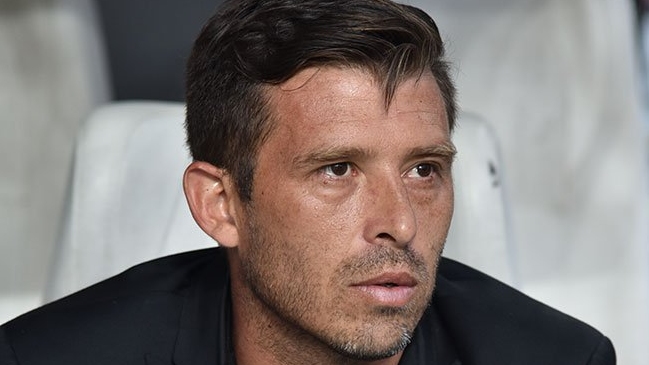 Técnico Leandro Benítez renunció a Estudiantes de La Plata