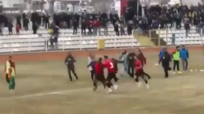 El extraordinario gol “maradoniano” del nigeriano Esosa Priestley en la sexta división turca