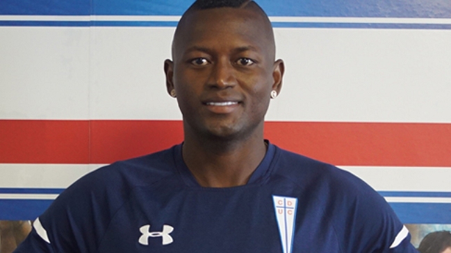 Universidad Católica oficializó acuerdo para la incorporación de Duvier Riascos