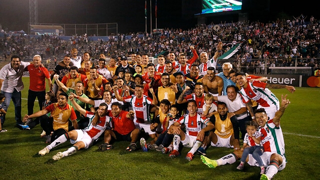 El afectuoso saludo de Claudio Bravo a Palestino