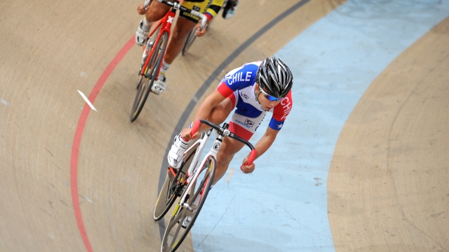 Ciclista chilena Aranza Villalón seguirá su carrera deportiva en Colombia