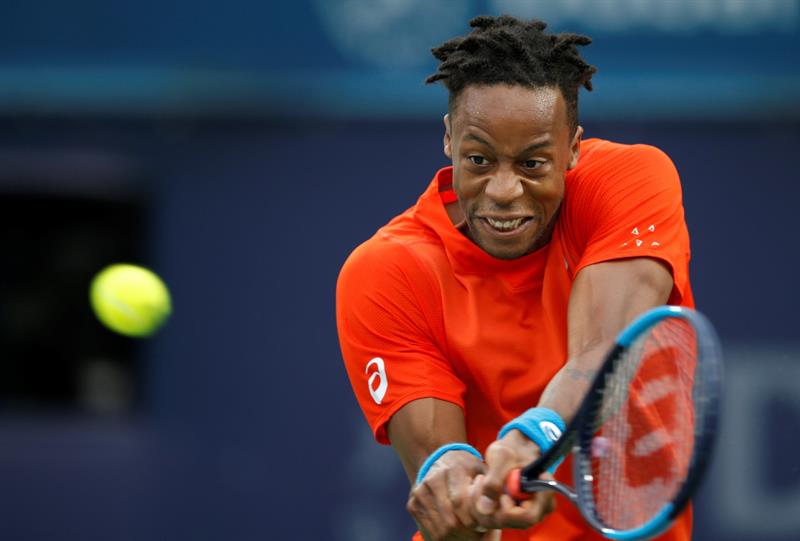 Roger Federer y Stefanos Tsitsipas ganaron en semifinales y se medirán por el título de Dubai