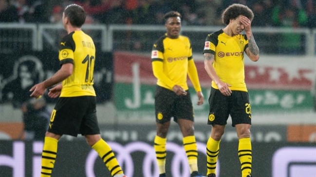 Borussia Dortmund tropezó ante Augsburgo y puso en peligro su liderato exclusivo en Alemania