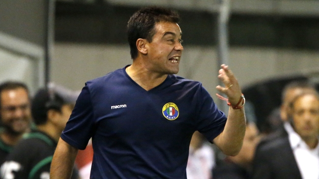 Ribera y reacción de Labrín: Los jugadores se enteraron que el gol de Puch fue en fuera de juego