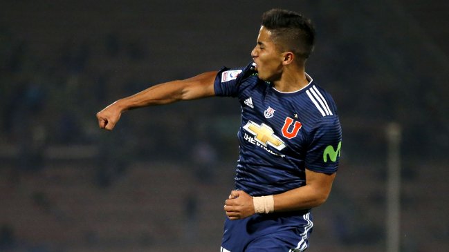 Nicolás Guerra estiró la ventaja de la U ante Huachipato al aprovechar un rebote