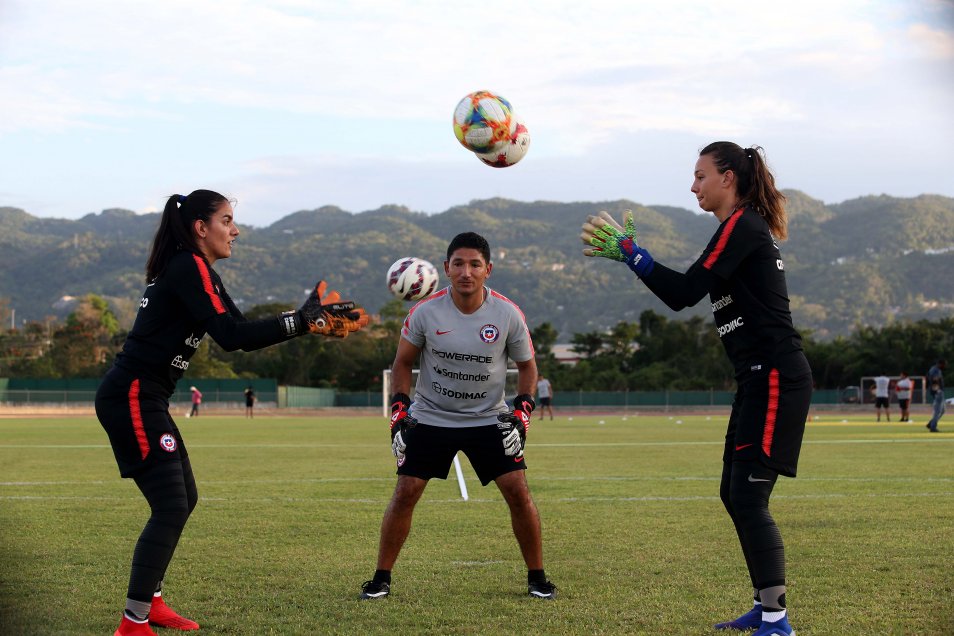 La Roja femenina preparó la revancha contra Jamaica