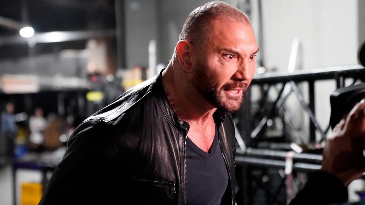 WWE recordó los 10 ataques más salvajes que ha protagonizado Batista