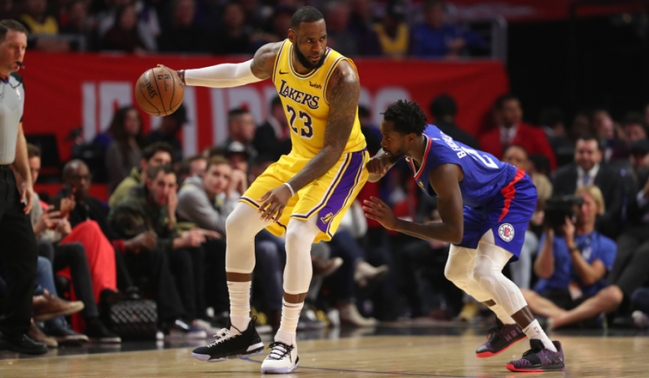 James supera a Jordan en puntos anotados en nueva derrota de Lakers