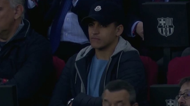 ¿Qué hacía Alexis Sánchez en el Estadio Camp Nou?