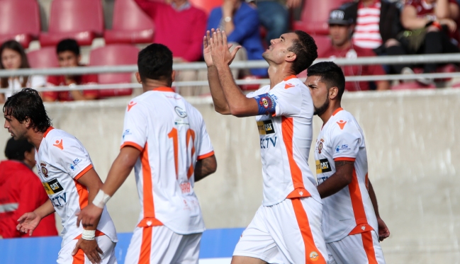 Cobreloa venció a Deportes La Serena y consiguió su primer triunfo en la Primera B