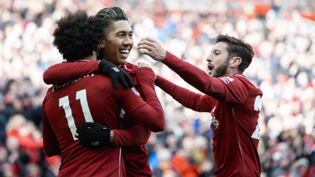 Liverpool goleó a Burnley con dobletes de Roberto Firmino y Sadio Mané