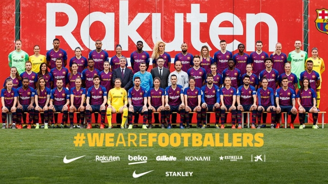 ¡Un ejemplo de igualdad! Barcelona incluyó a su plantel masculino y femenino en su foto oficial