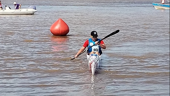 Camilo Valdés dio bronce a Chile en el canotaje de los Juegos Sudamericanos de Playa