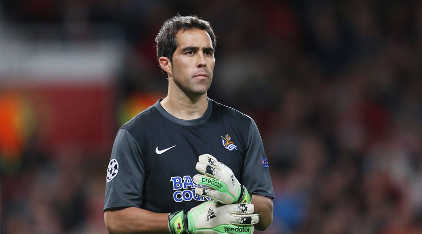 Claudio Bravo y Mark González, salpicados por caso de evasión de impuestos en Real Sociedad