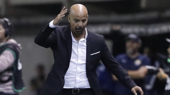 Figueroa: Hay ex jugadores que bailan para alimentar a la televisión, es una vergüenza