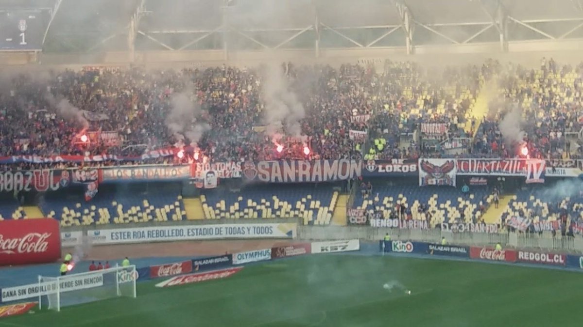 Gobierno presentó querella contra hincha de la U que incumplió prohibición de ingreso a partidos