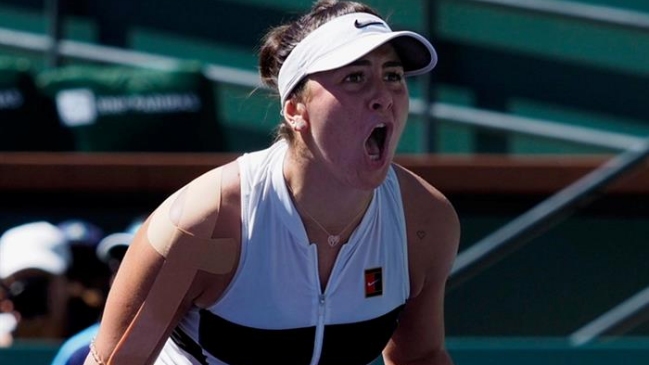 Bianca Andreescu tumbó a Angelique Kerber y alzó su primer título al coronarse en Indian Wells