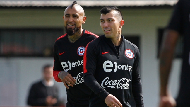 Gary Medel: Siempre nos apuntan a Vidal y a mí por cada situación que sale con la selección