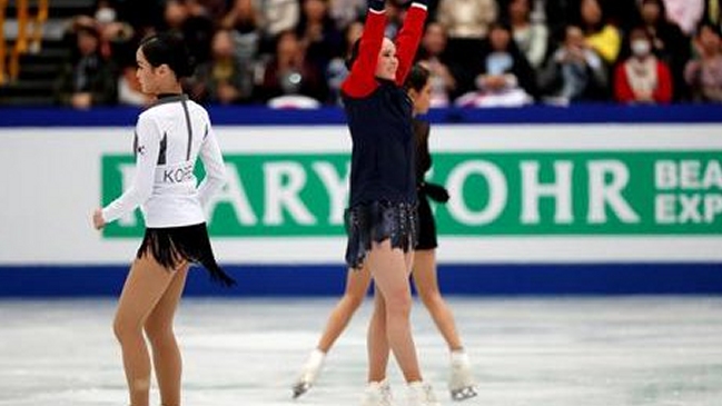 ¿Accidente o no? Figura del patinaje es acusada de herir a su compañera en pleno entrenamiento