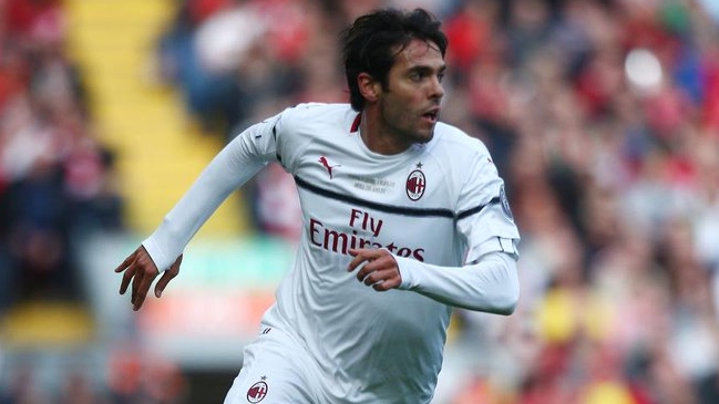 Liverpool y Milan animaron un electrizante duelo de leyendas plagado de estrellas