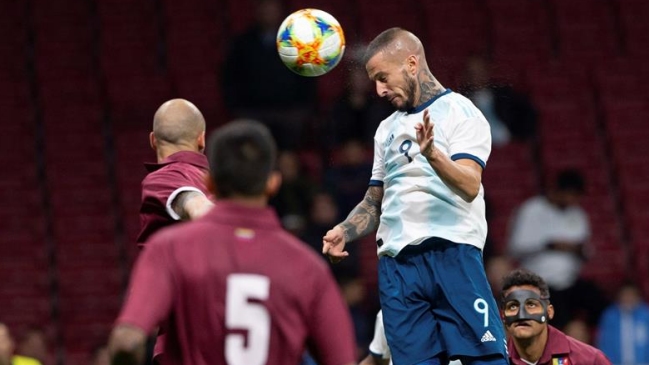 El video que se burla del nivel de Benedetto ante Venezuela: Disfrutemos al mejor 9 de Argentina