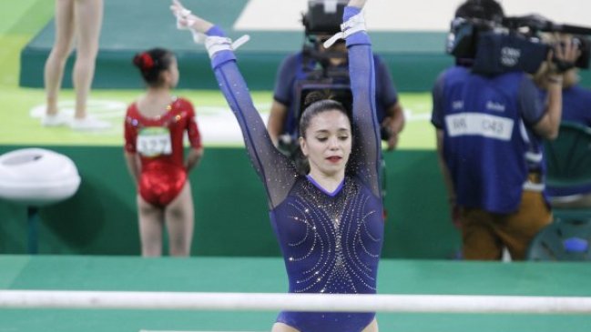 Simona Castro compartió con Simone Biles en evento de superestrellas de la gimnasia