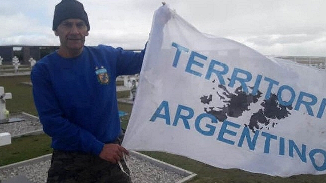 Ex futbolista argentino estuvo detenido en las Islas Malvinas
